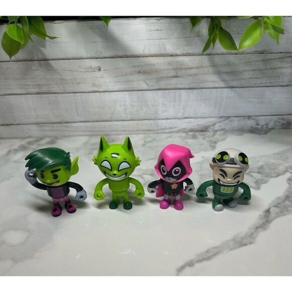 Teen Titans Go! Mattel Blind Bag‎  Kitten Beast Boy Mystery Mini Figure Lot - Picture 1 of 4